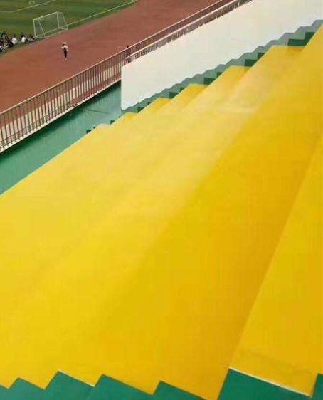 苏尼特右球场台阶翻新修补改造